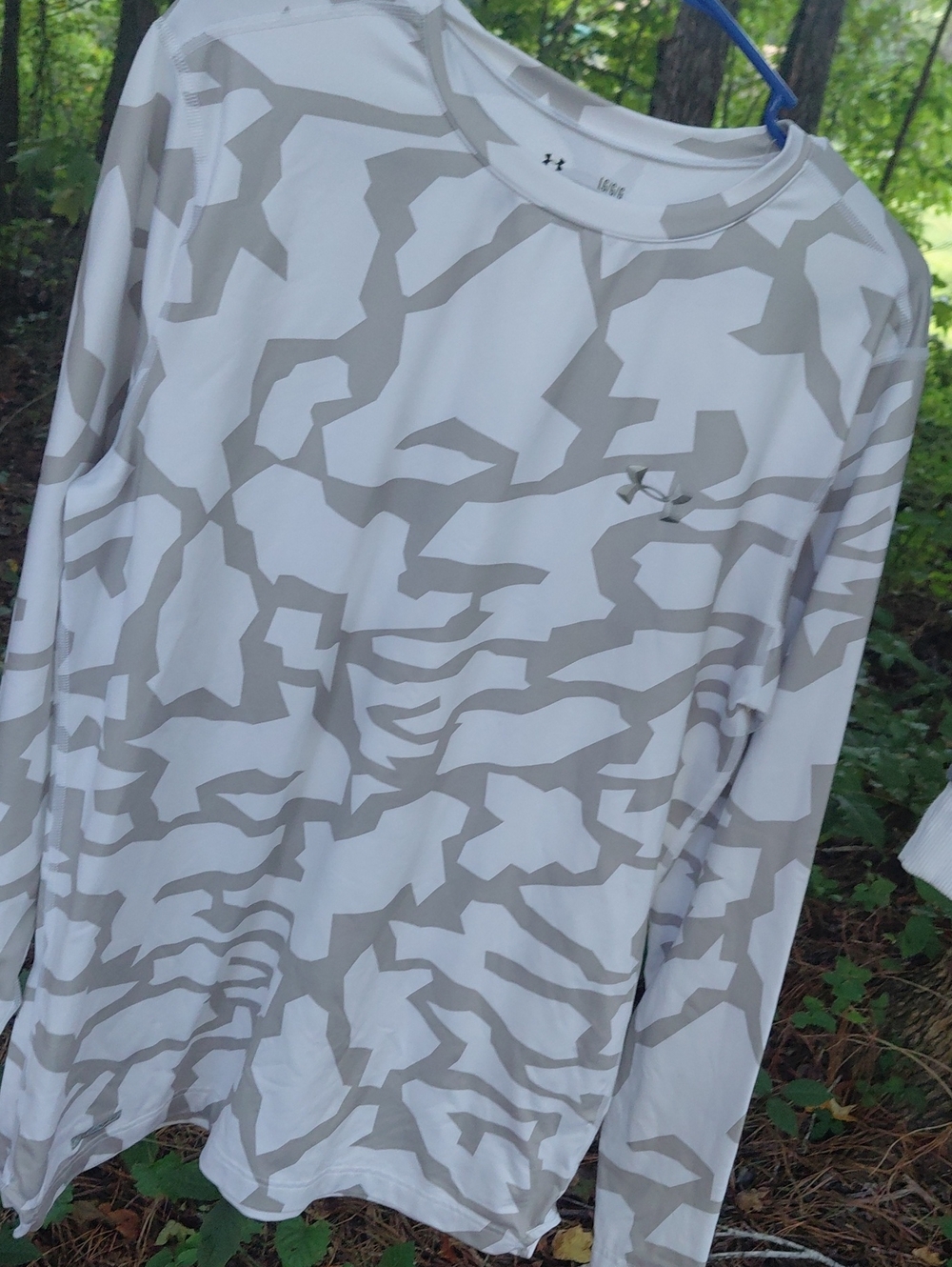 Under Armour Men’s White Long-Sleeve Performance Shirt with Light Gray Camo